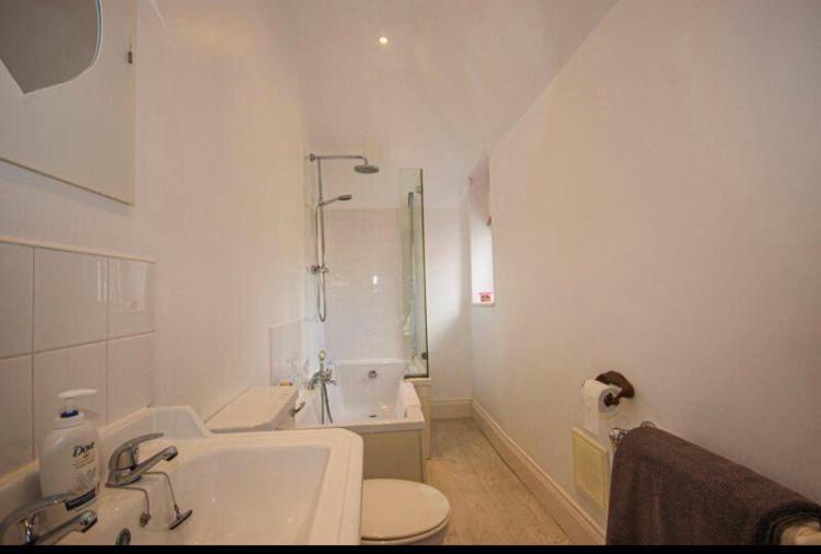 Light And Airy Central Lyme Regis Appartment With Parking Экстерьер фото